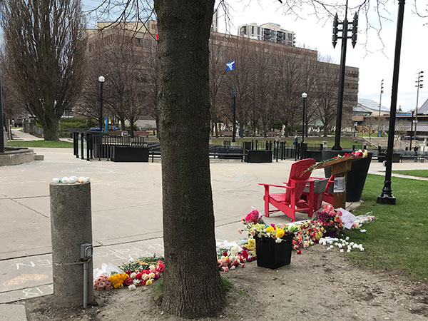 Memorial Mel Lastman Square