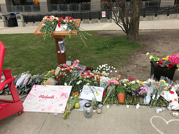 Memorial Mel Lastman Square