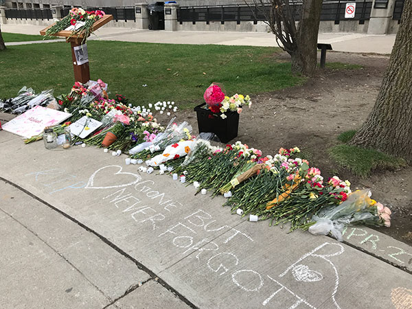 Memorial Mel Lastman Square